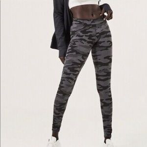 Cute Never worn PACT go to legging!